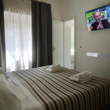Casa Mia Guesthouse Рим Экстерьер фото