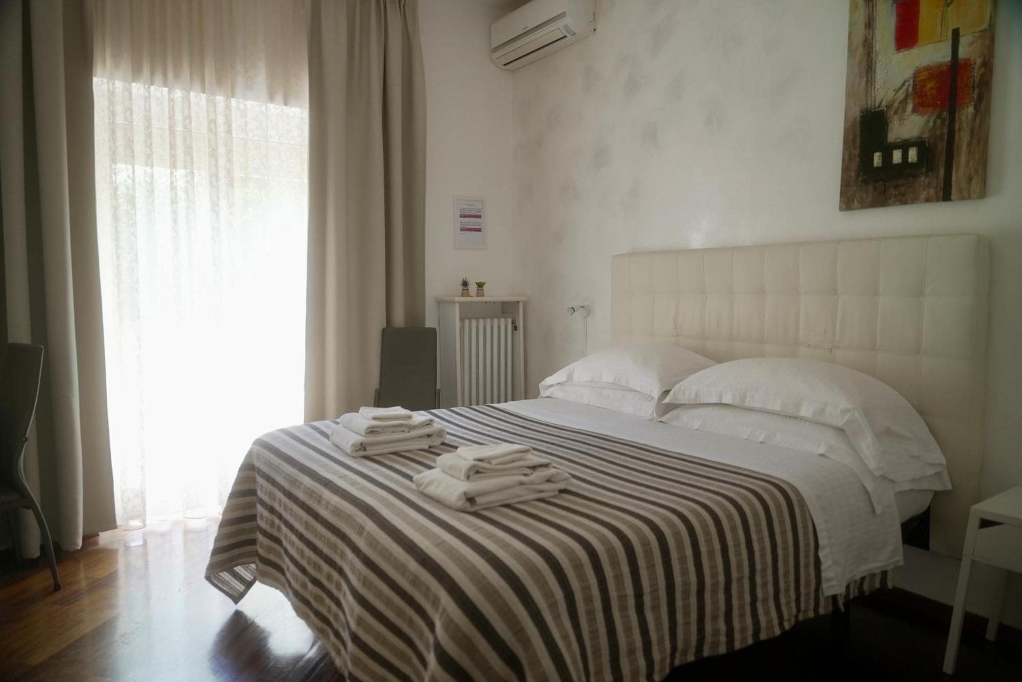 Casa Mia Guesthouse Рим Экстерьер фото